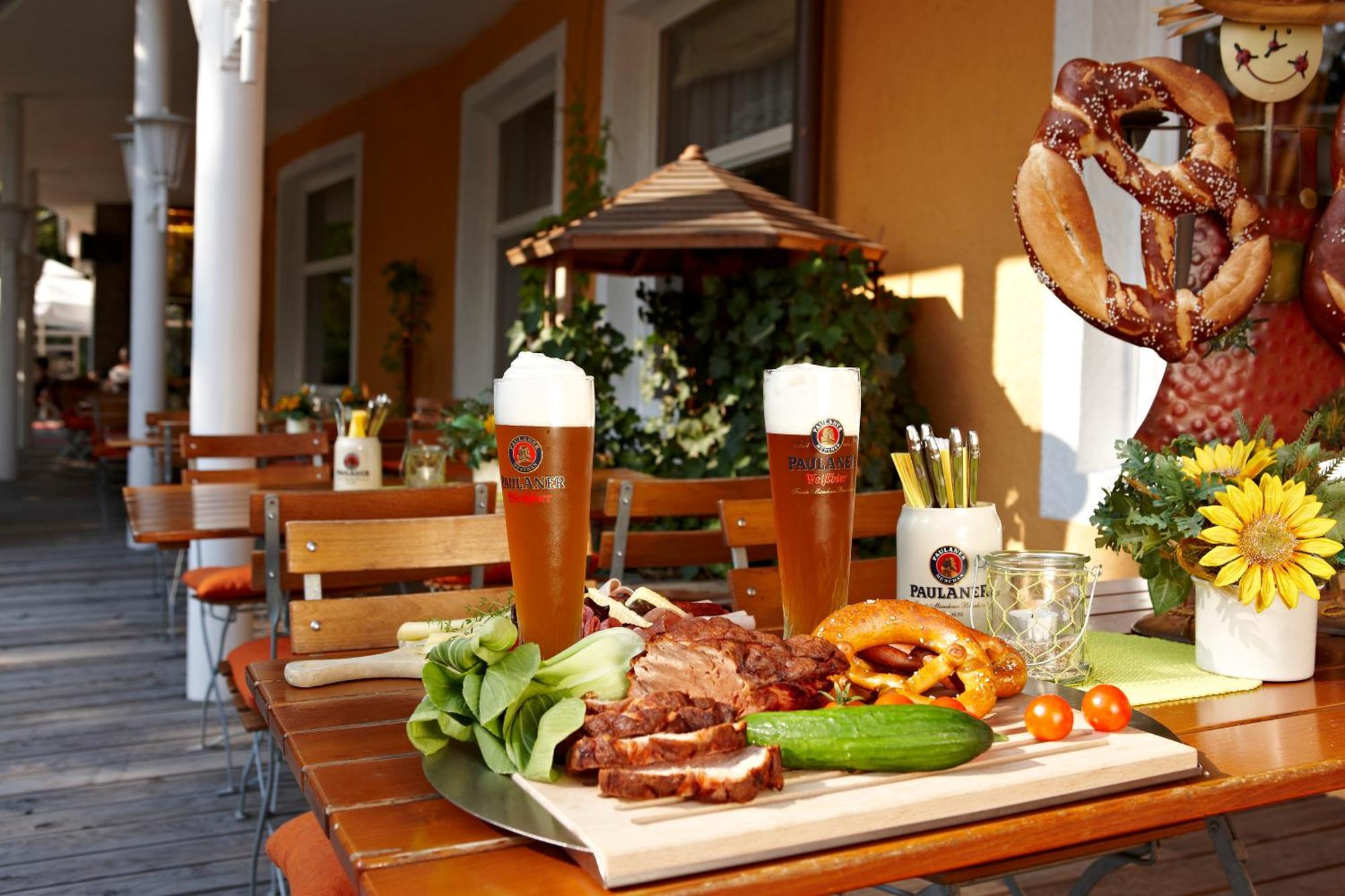 Hotel Vier Jahreszeiten Garmisch-Partenkirchen Bagian luar foto
